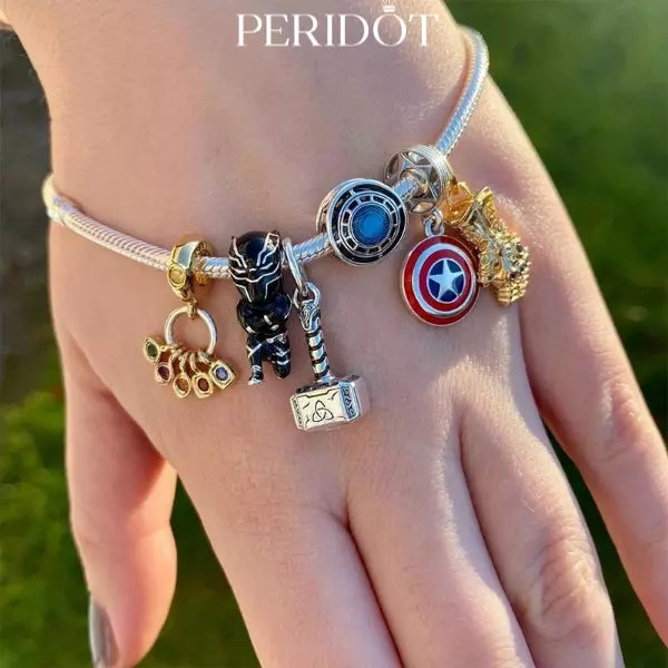 berloque manopla do infinito vingadores marvel