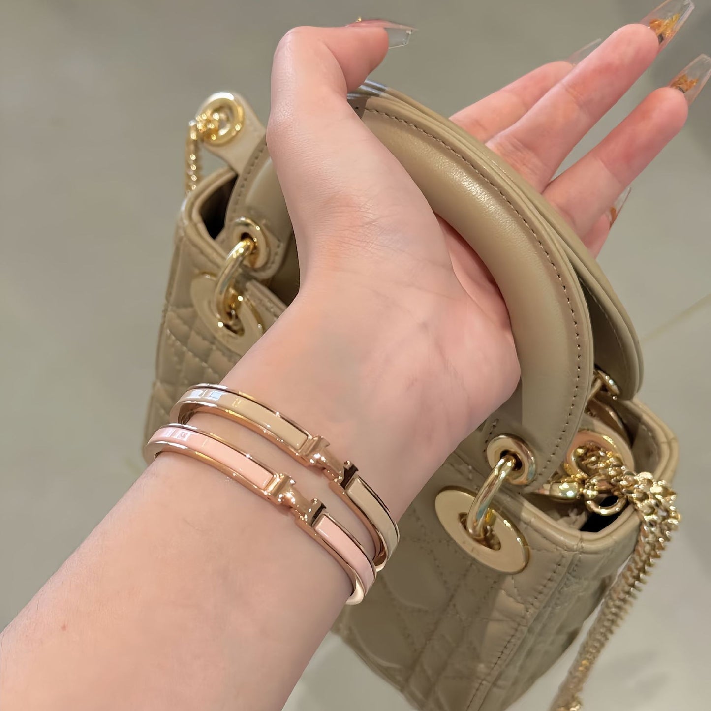 bracelete ícone de elegância