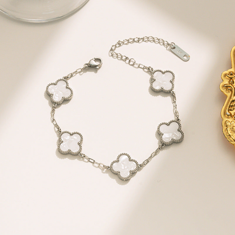 pulseira trevo da sorte em madrepérola