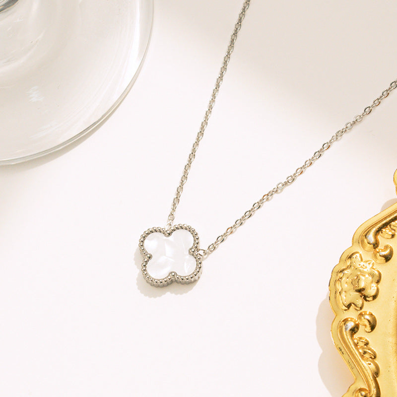 colar solitário trevo luxo