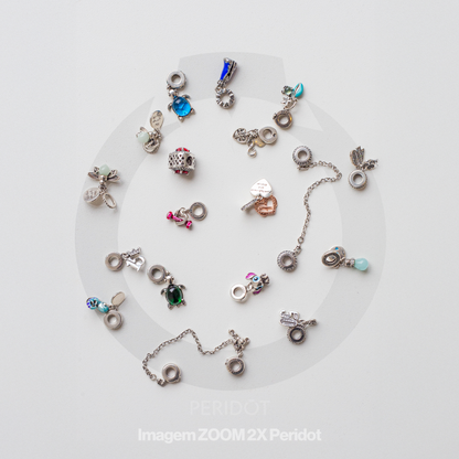 Berloque Charm Pendente Vagalume Luminoso (Brilha No Escuro)